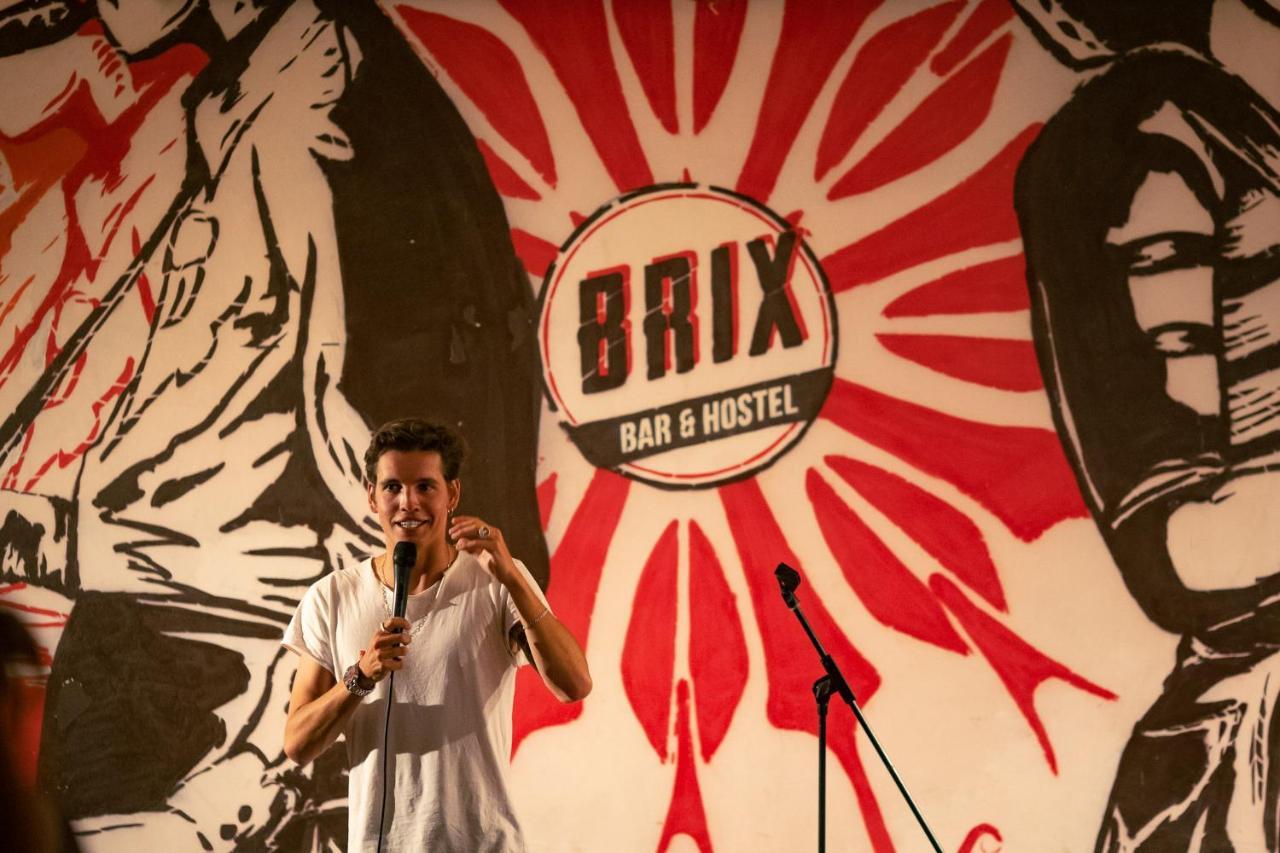 Brix Hostel Prag Exteriör bild